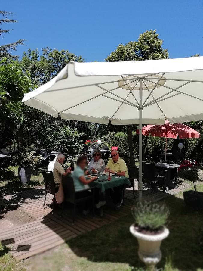 La Mirabelle-Casteil Country House Konuk evi Dış mekan fotoğraf
