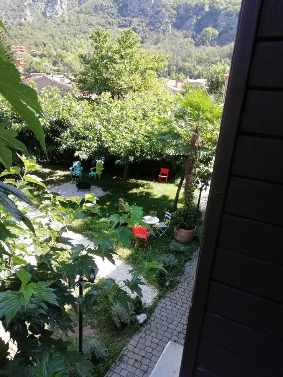 La Mirabelle-Casteil Country House Konuk evi Dış mekan fotoğraf