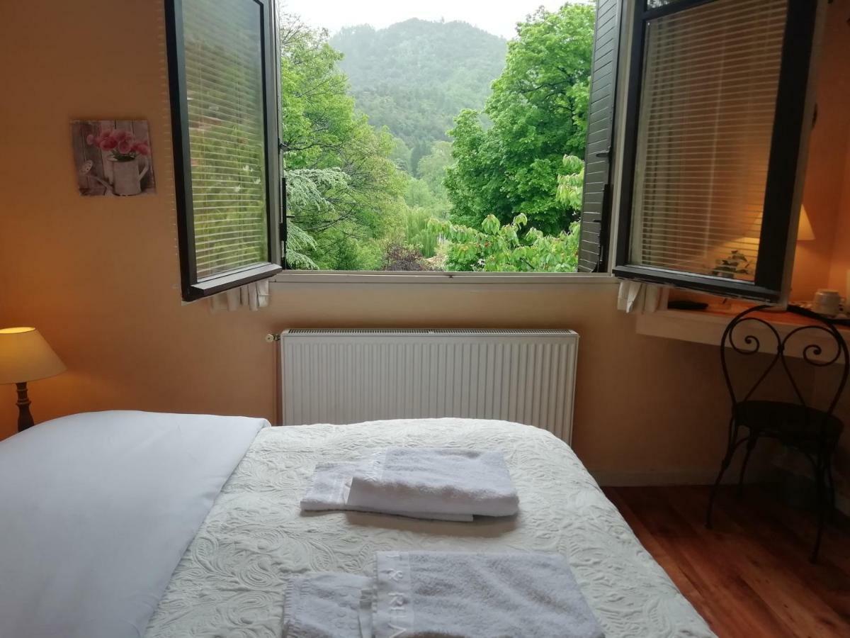 La Mirabelle-Casteil Country House Konuk evi Dış mekan fotoğraf