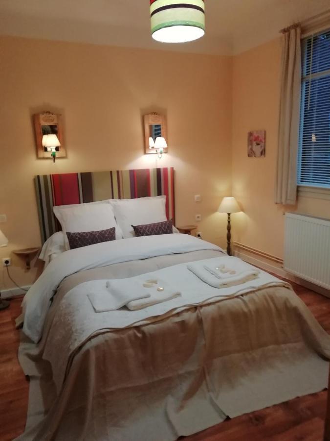 La Mirabelle-Casteil Country House Konuk evi Dış mekan fotoğraf