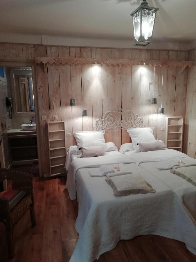 La Mirabelle-Casteil Country House Konuk evi Dış mekan fotoğraf